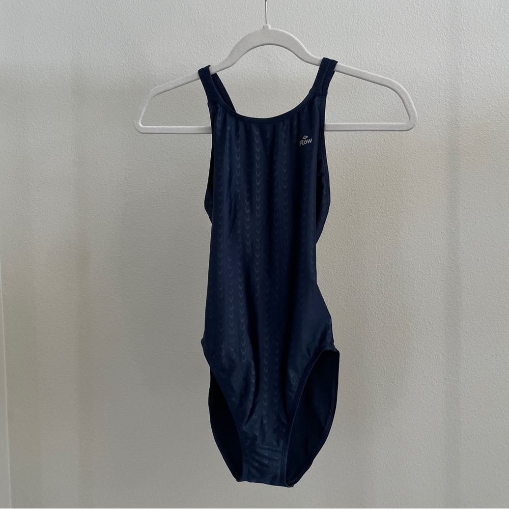 Flow accelerate swimsuit for girls